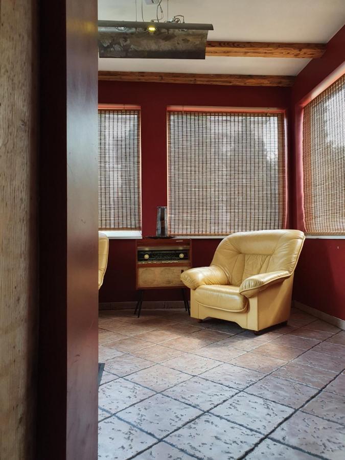 Otra Elpa Hotel Valka Bagian luar foto