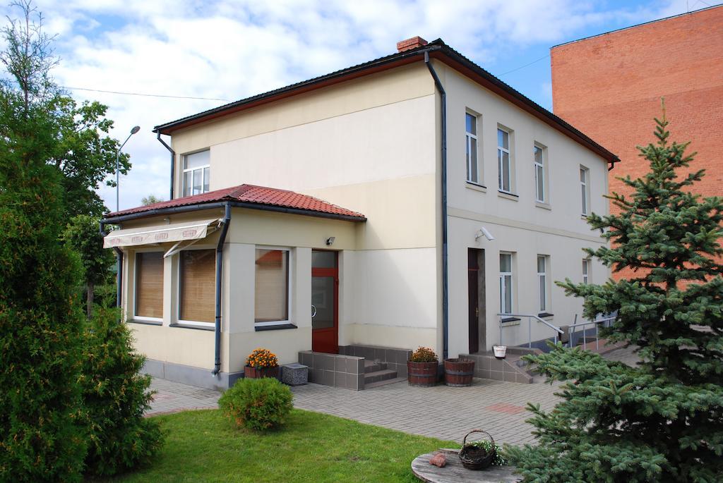 Otra Elpa Hotel Valka Bagian luar foto